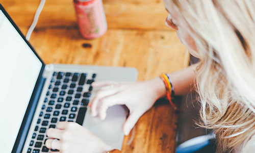 供应链数字化升级，核货宝中英文跨境出口S2B2C系统精准赋能